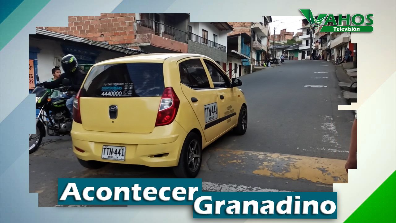 Vehículo en calles de Granada